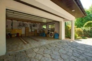 Price of Flagstone